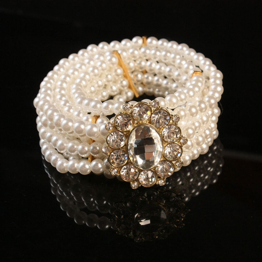 Women's Elegant Four Rows Of Pearls Decorative Retro Belts