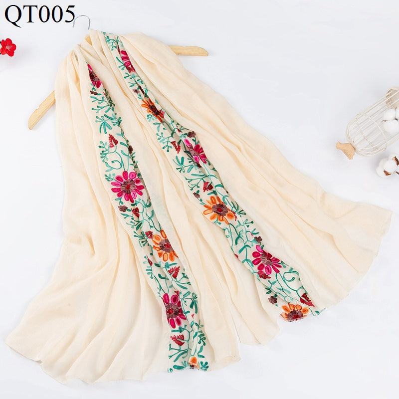 Women's Ethnic Style Fashionable Cotton Vintage Travel Shawl Flower Scarfs