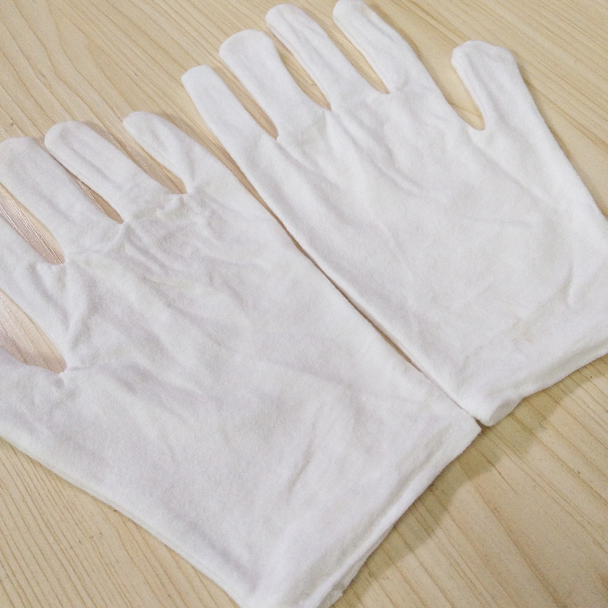 Santa Claus White Medium Thick Cotton Gloves