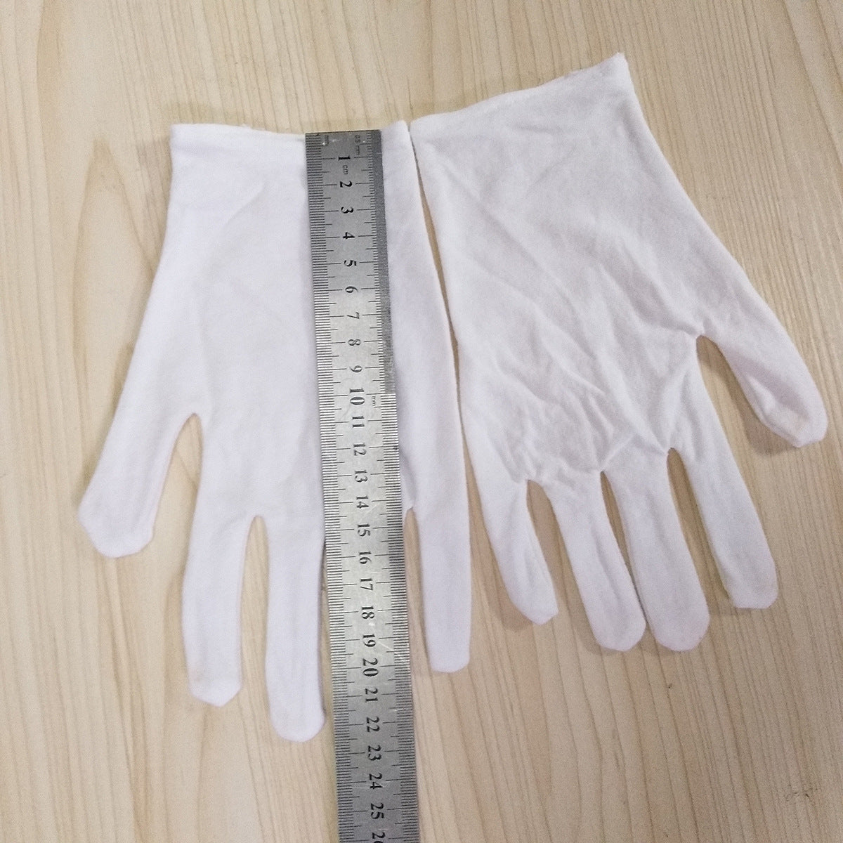 Santa Claus White Medium Thick Cotton Gloves