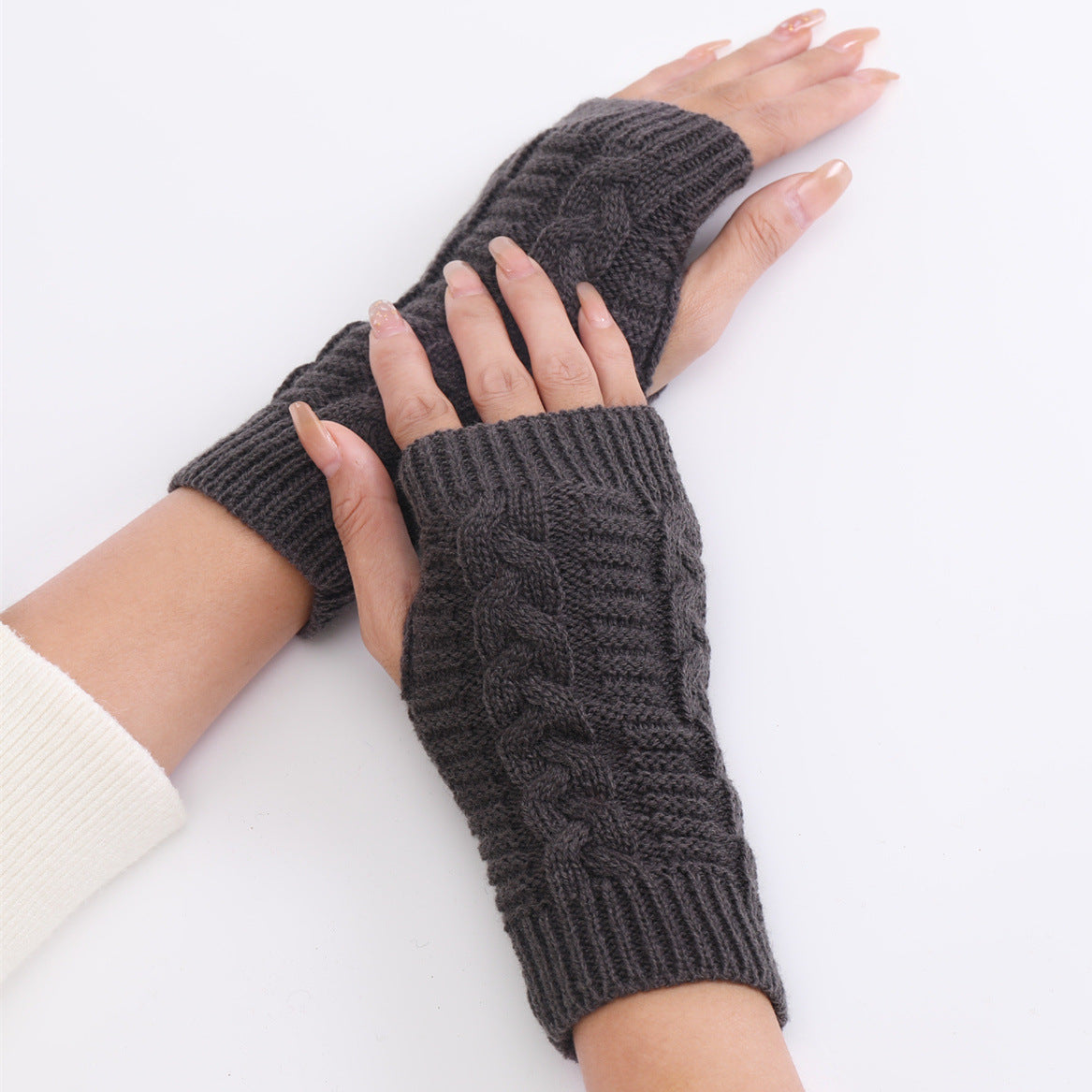 Women's & Men's Short Twist Fashion Korean Knitted Wool Exposed Gloves