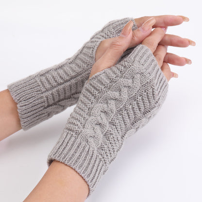 Women's & Men's Short Twist Fashion Korean Knitted Wool Exposed Gloves