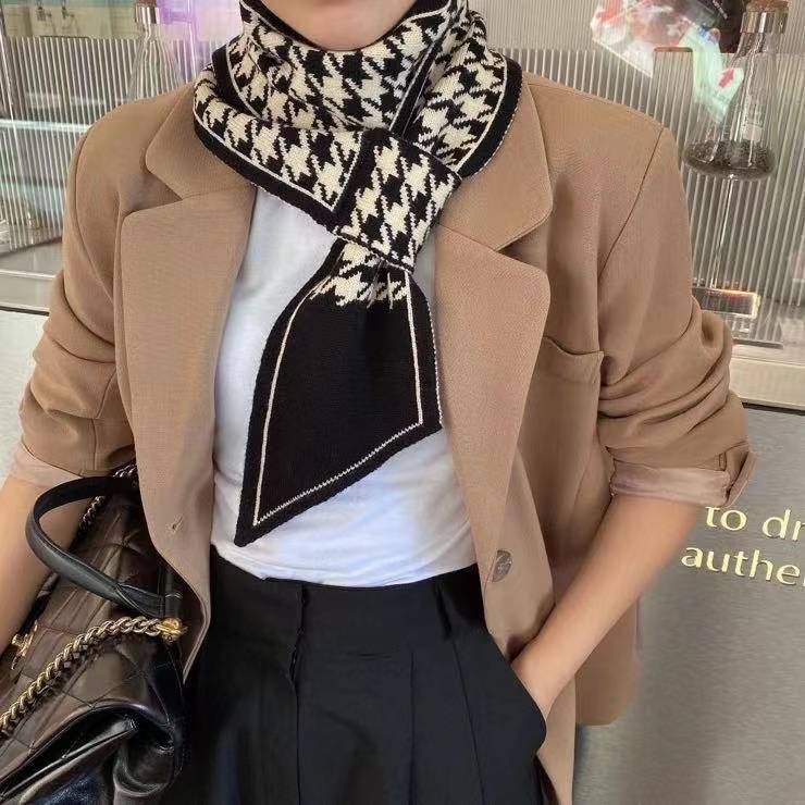 Women's Knitted Bevel Small Korean Fashion Geometric Scarfs