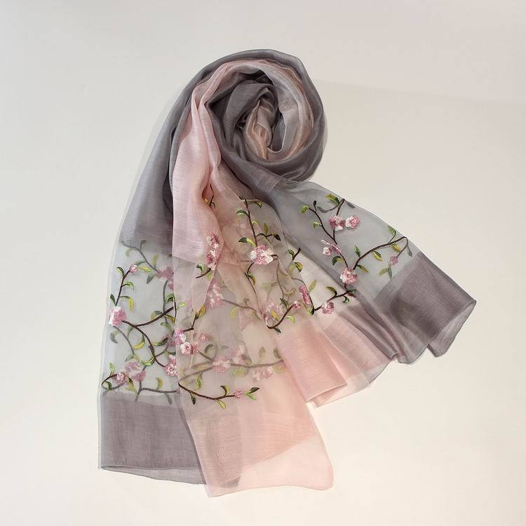 High-grade Silk Wool Embroidered Female Gradient Color Mulberry Scarfs