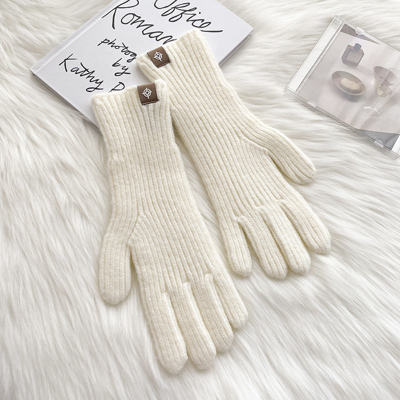 Color Procurement Service Of Korean Labeling Finger Exposed Gloves