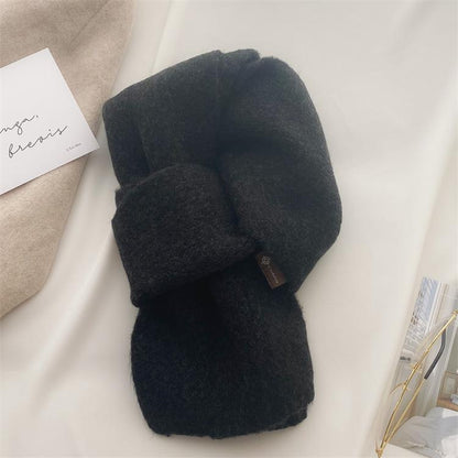 Women's Korean Style Easy To Match Small Soft Glutinous Knitted Scarfs