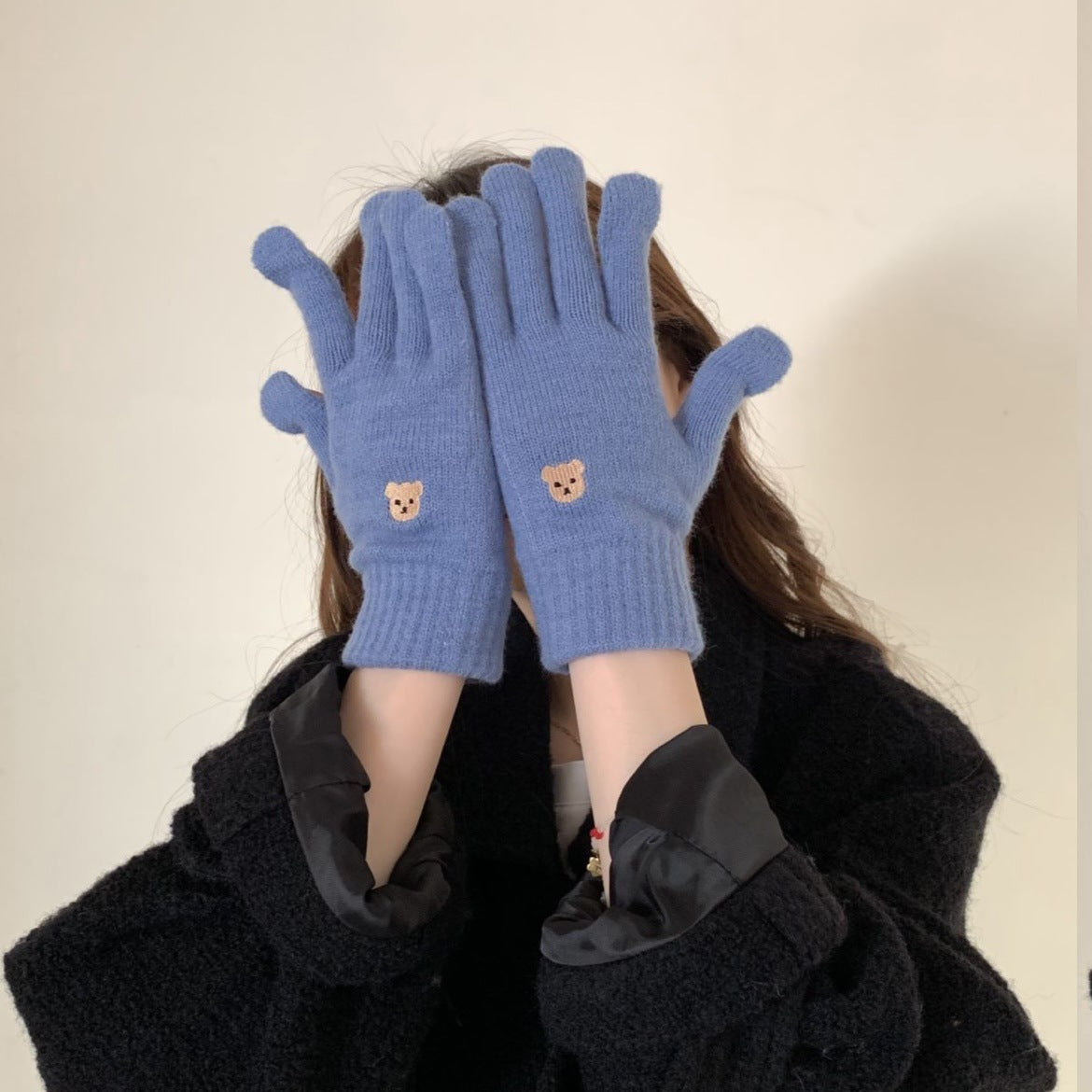 Five-finger Finger Embroidery Touch Screen Leakage Gloves