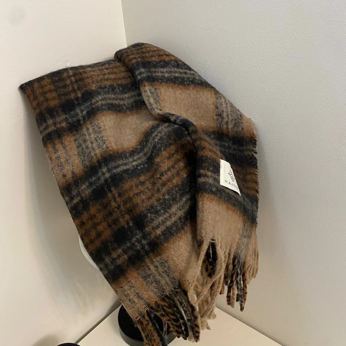 Women's & Men's Black White Plaid Korean Style Couple Scarfs