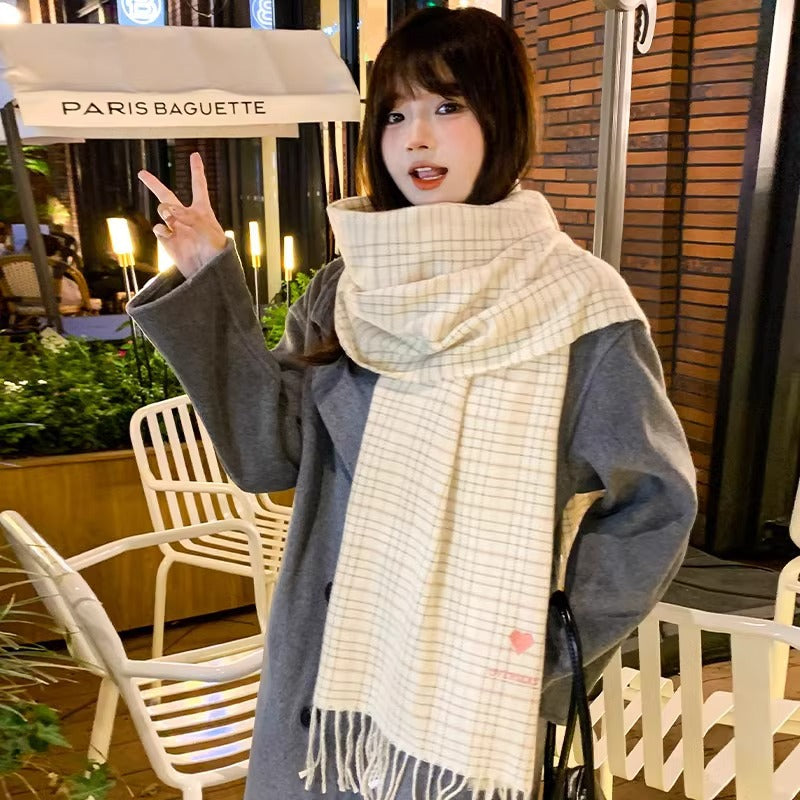 Love Plaid Female Winter Korean Style Scarfs