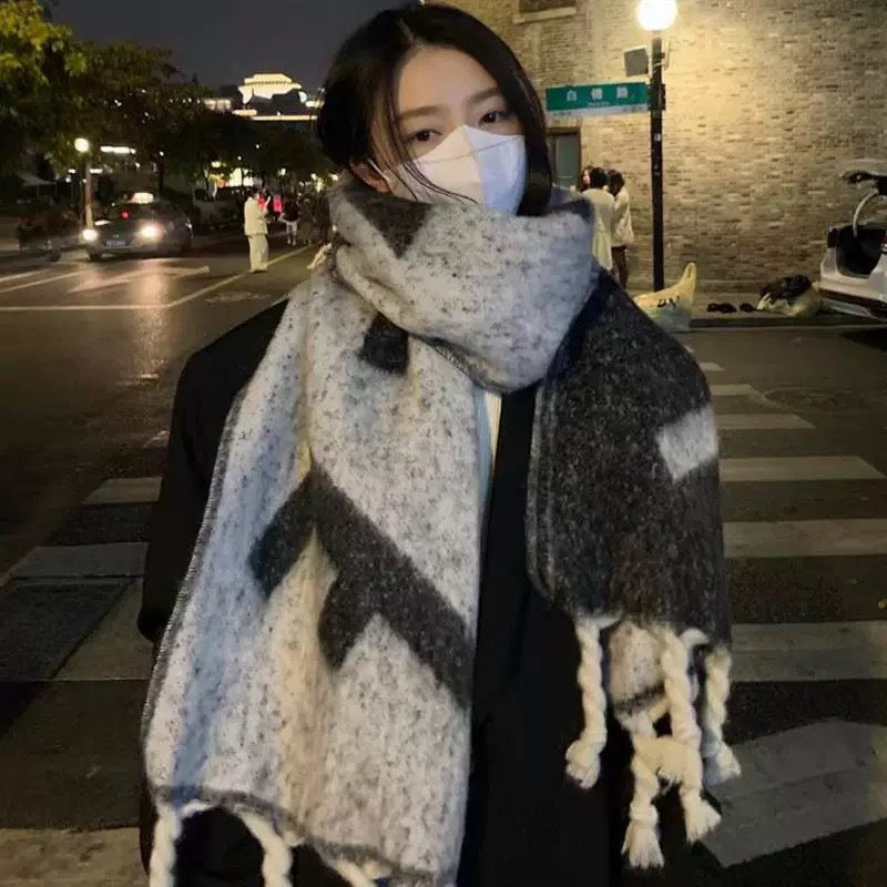 Women's Korean Versatile Plaid Tassel Winter Warm Scarfs