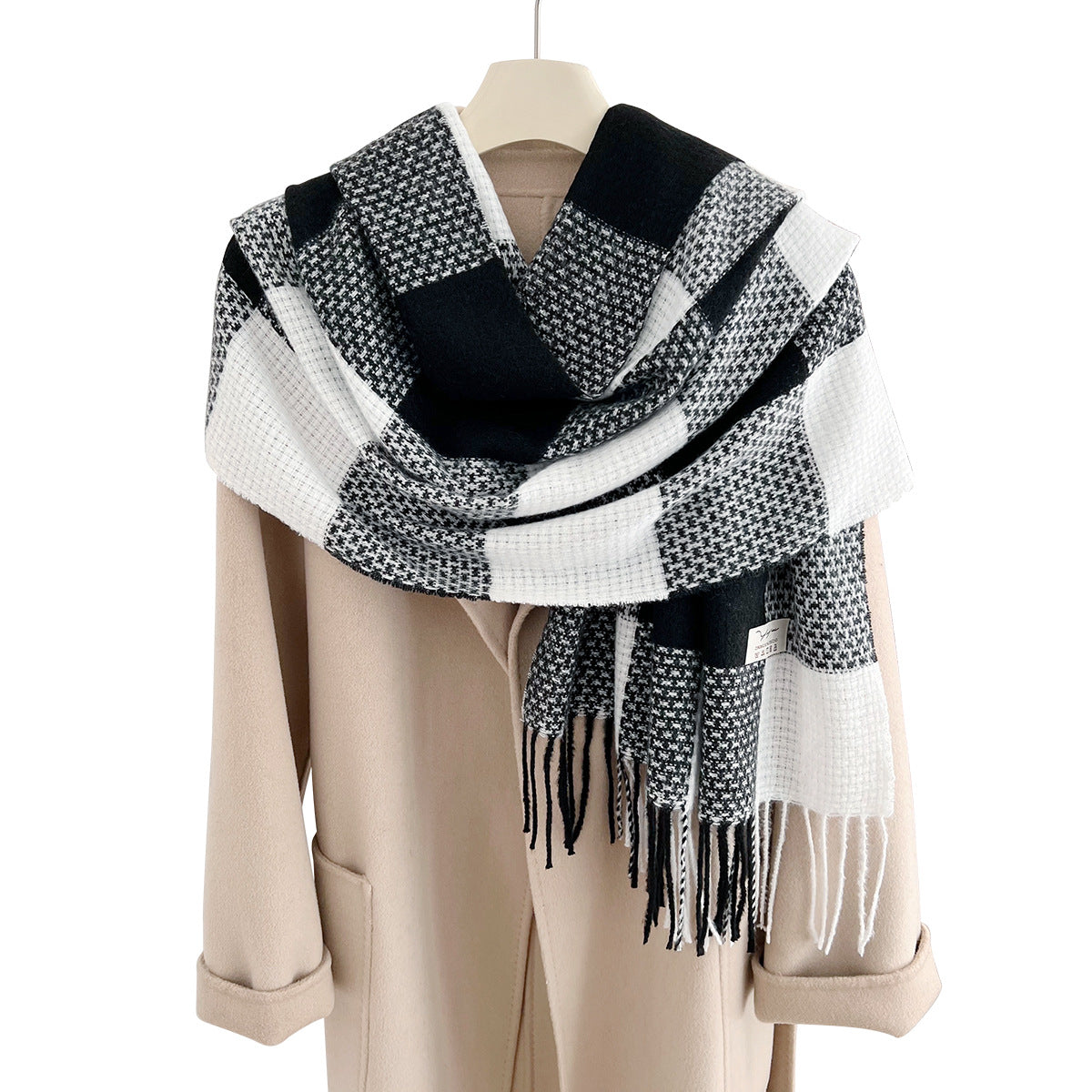 Women's Thickened Thermal Long Tassel Knitted Versatile Scarfs