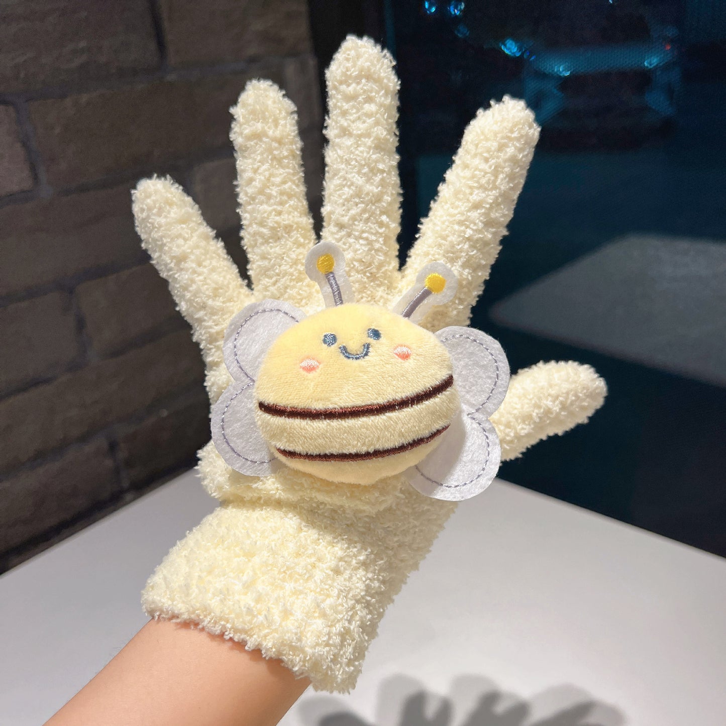 Little Bee Plush Coral Fleece Riding Gloves