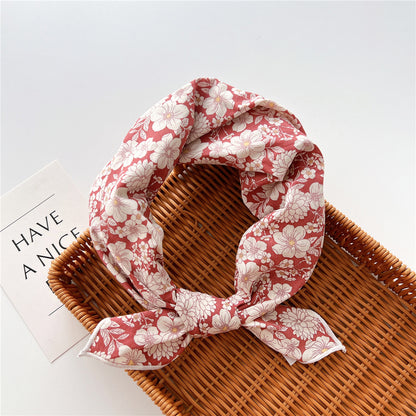 Women's Cotton Linen Small Square Towel Silk Artistic Fashionable Elegant Scarfs