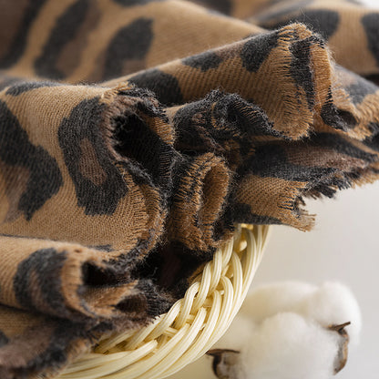 Women's Leopard Print High-grade Soft Warm Cashmere Scarfs