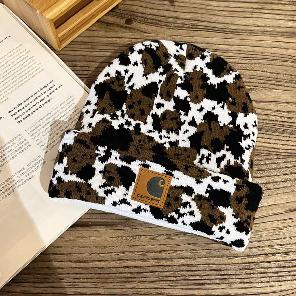 Women's Black White Retro Fashion Cows Pattern Knitted Wool Hats & Caps