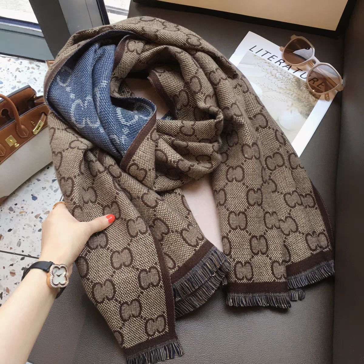 Gift Official Sister Brother Female Winter Air-conditioned Room War Scarfs