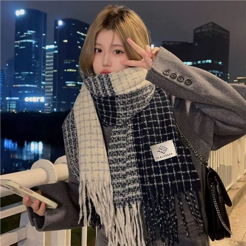 Women's Korean Type Plaid Tassel High-grade Warm Scarfs