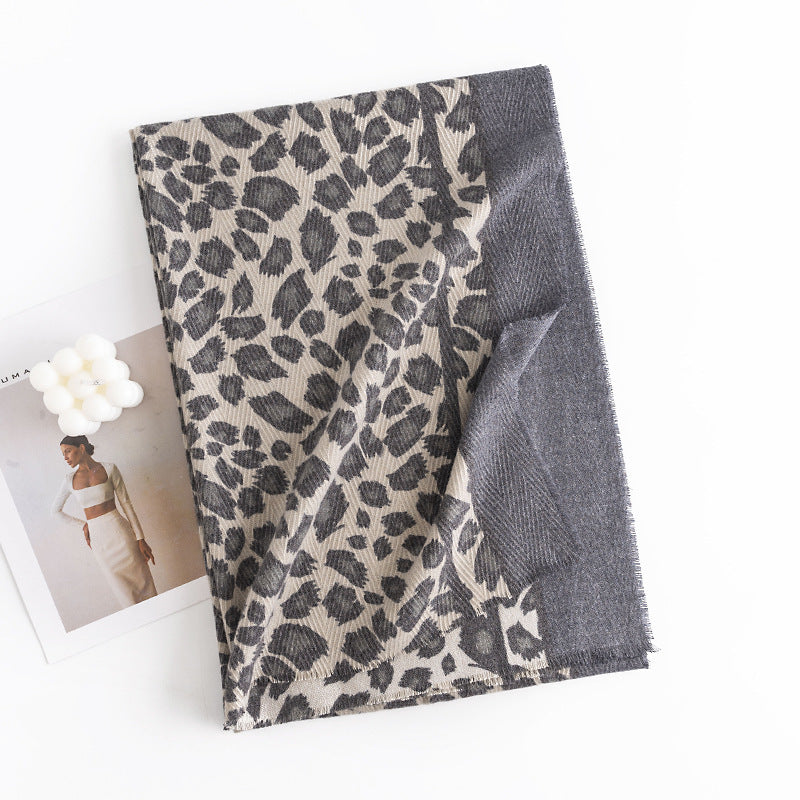 Women's Leopard Print High-grade Soft Warm Cashmere Scarfs