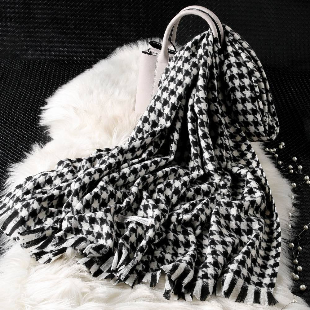 Women's Classic Plaid Casual Warm British Shawl Scarfs