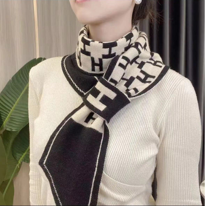 Triangle Fashionable Knitted Triangular Binder Warm Scarfs