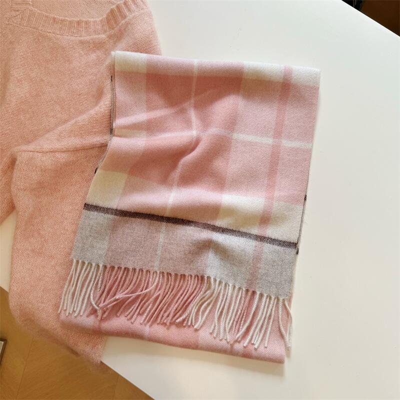 Women's Wool Korean Style High-grade Shawl Thermal Scarfs