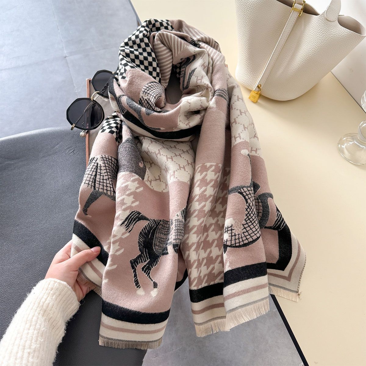 Warm Fashion Elegant Air-conditioned Room Shawl Scarfs