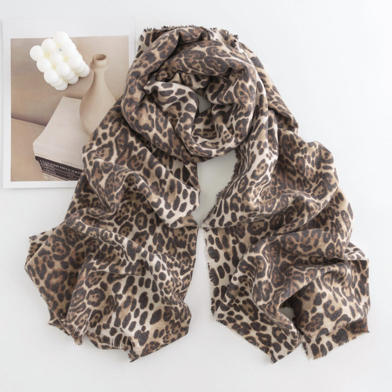 Women's Leopard Print High-grade Soft Warm Cashmere Scarfs