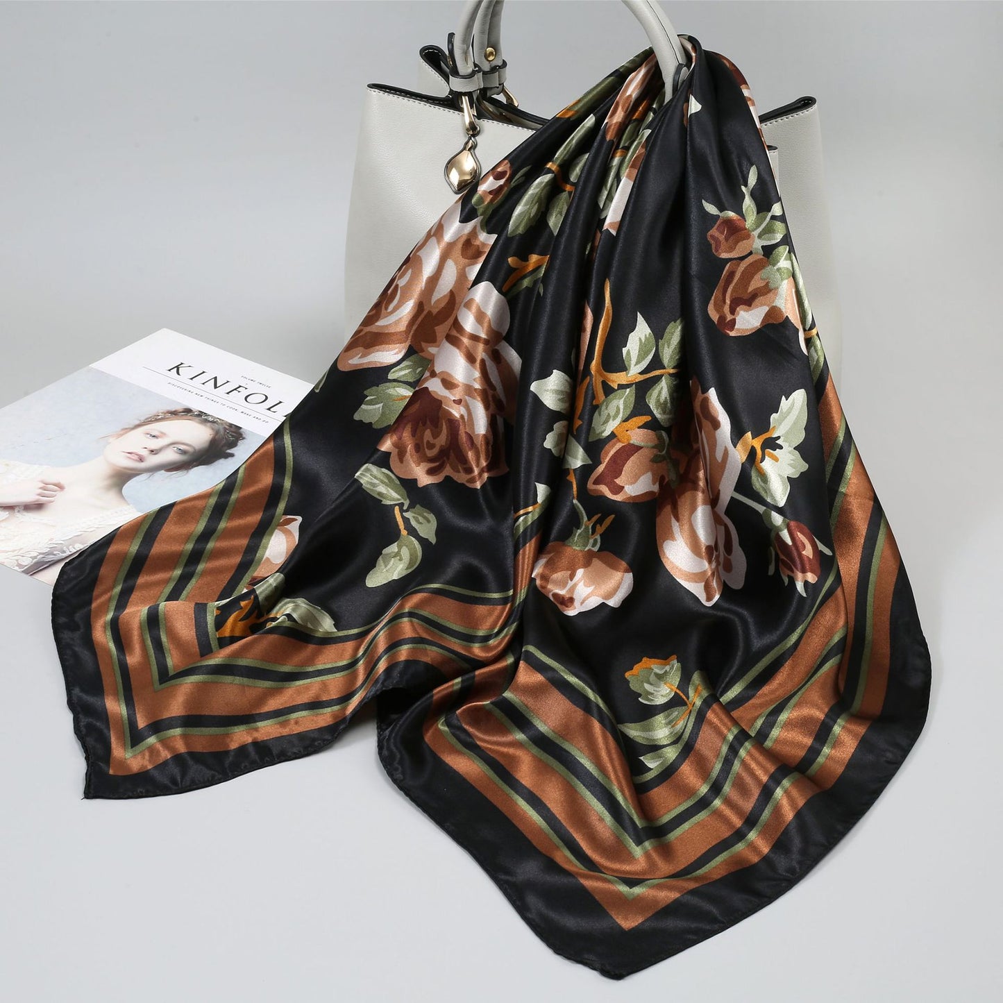 Large Kerchief Printed Female Mother's Outer Scarfs