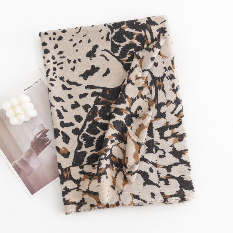 Women's Leopard Print High-grade Soft Warm Cashmere Scarfs